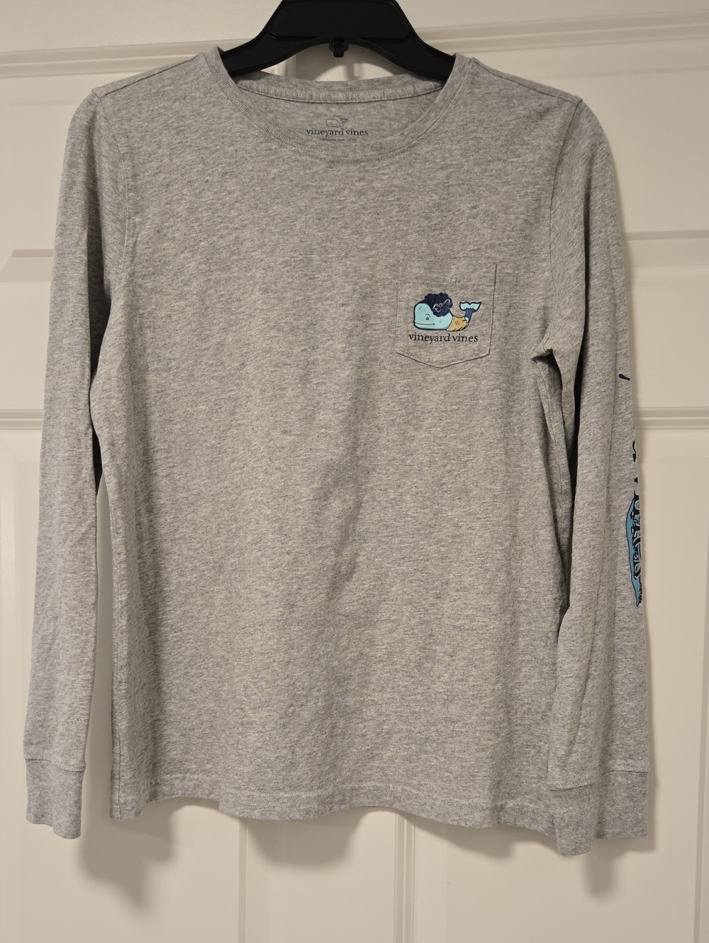Vineyard Vines Light Heather Gray Long-Sleeve Tee with Pocket Whale